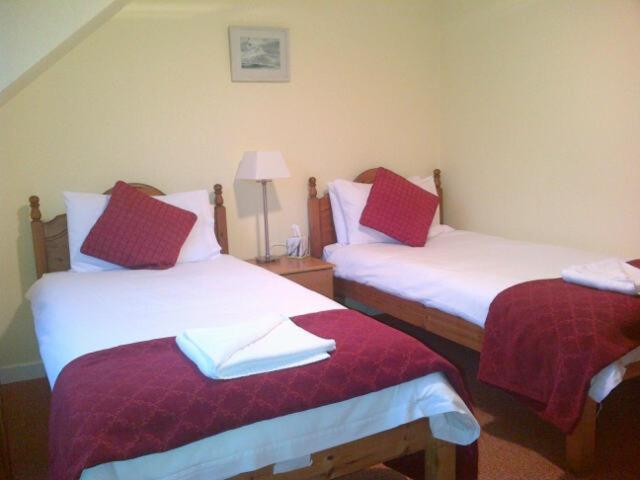 Lochearnhead Hotel Room photo
