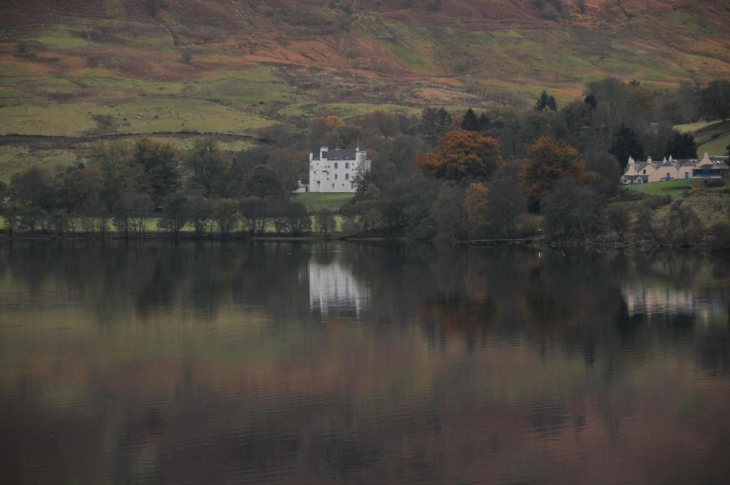 Lochearnhead Hotel Exterior photo
