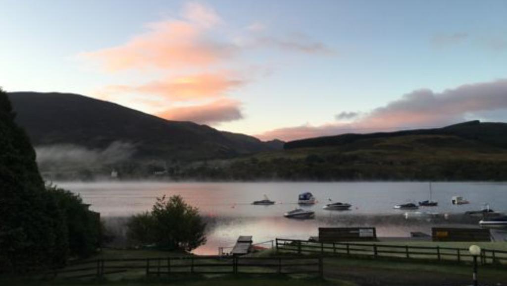 Lochearnhead Hotel Exterior photo